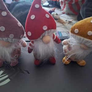 Small gnomes
